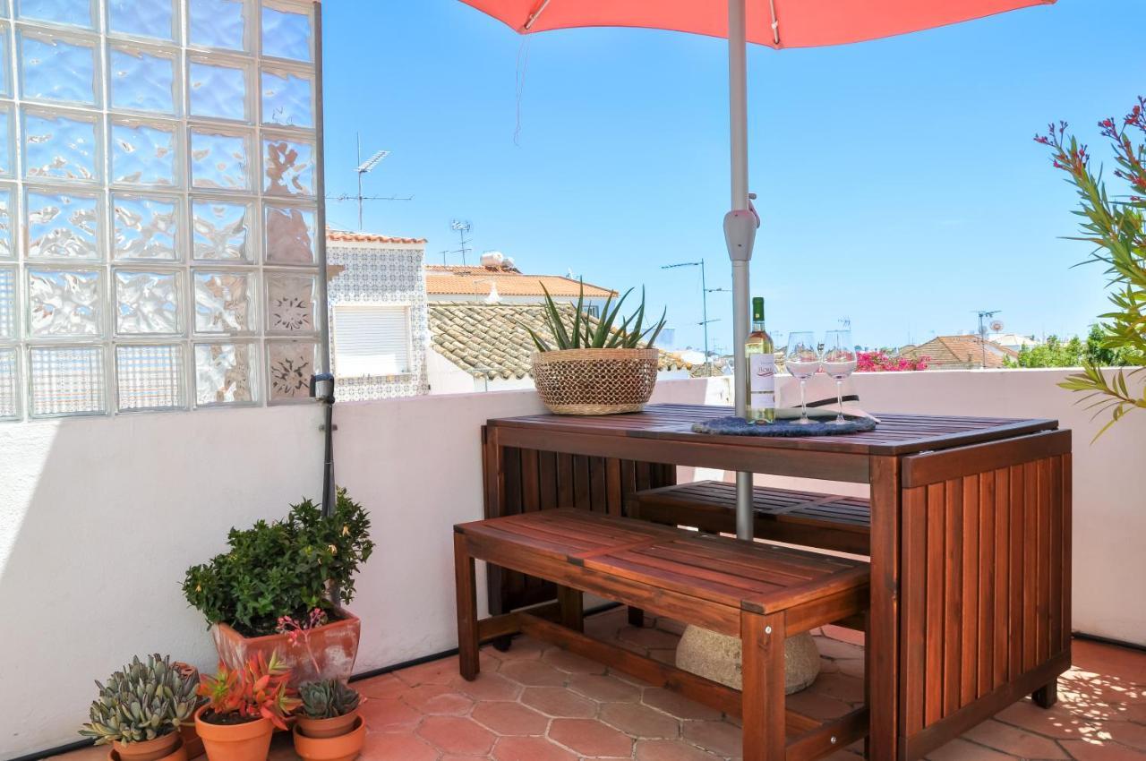 Lovelystay - Casa Salto - Charming Townhouse With Large Terrace Tavira Exteriör bild
